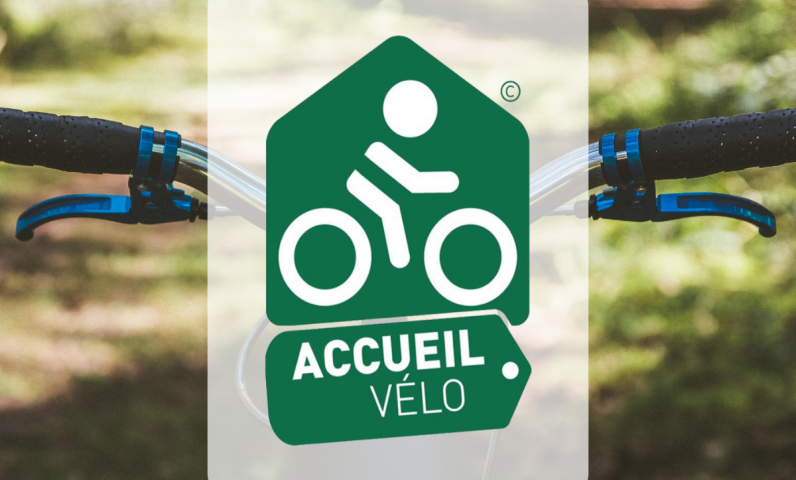 Label Accueil Vélo - Camping Etang de Sologne.png